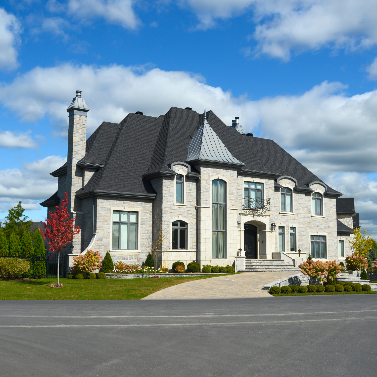 We Watch XL bundle tailored for estate homes and commercial spaces — extended protection for multiple zones or units